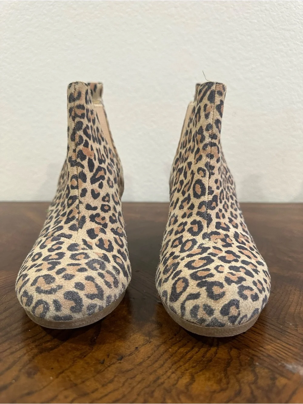 Toms leopard print